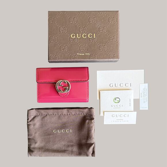 FULL INCLUSION GUCCI Pink Patent Key Case Wallet Silver red Bag charm - Picture 2 of 13